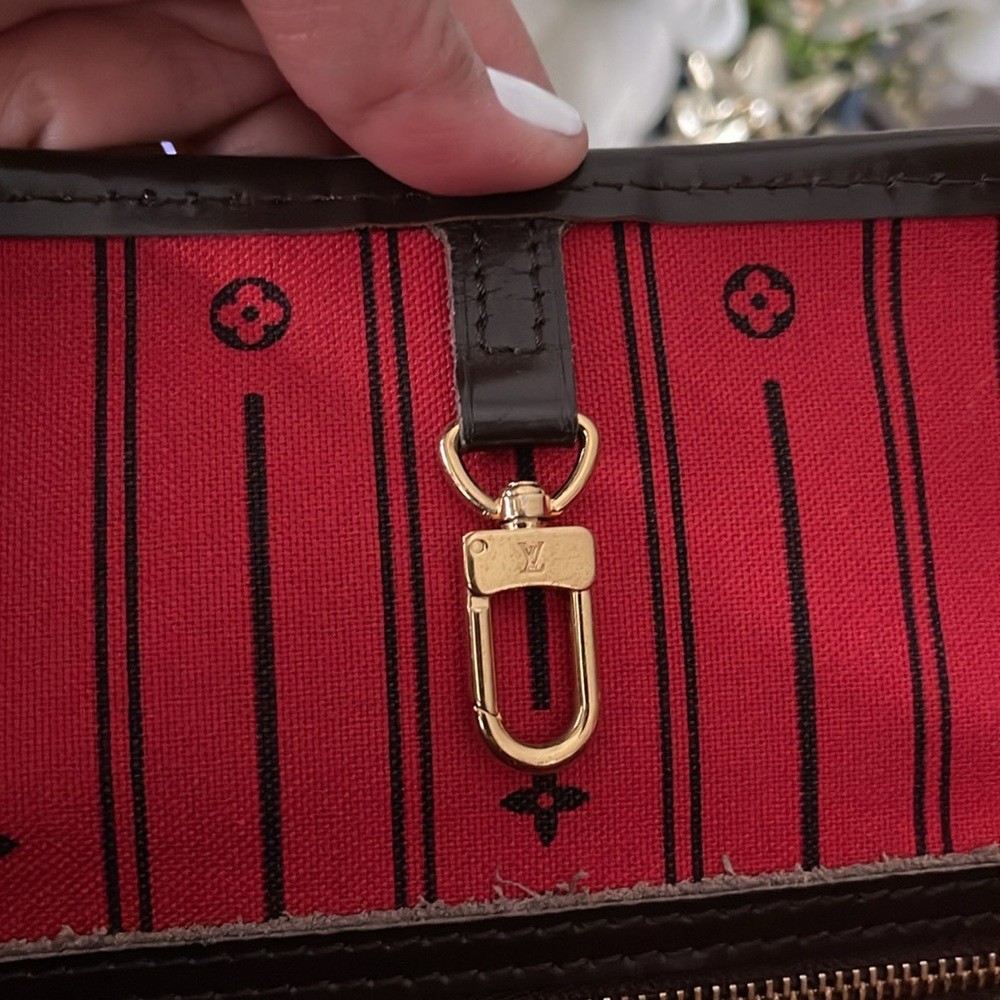 Louis Vuitton Neverfull MM - Picture 12 of 12